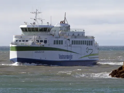 Herjólfur siglir frá Þorlákshöfn þessa dagana.